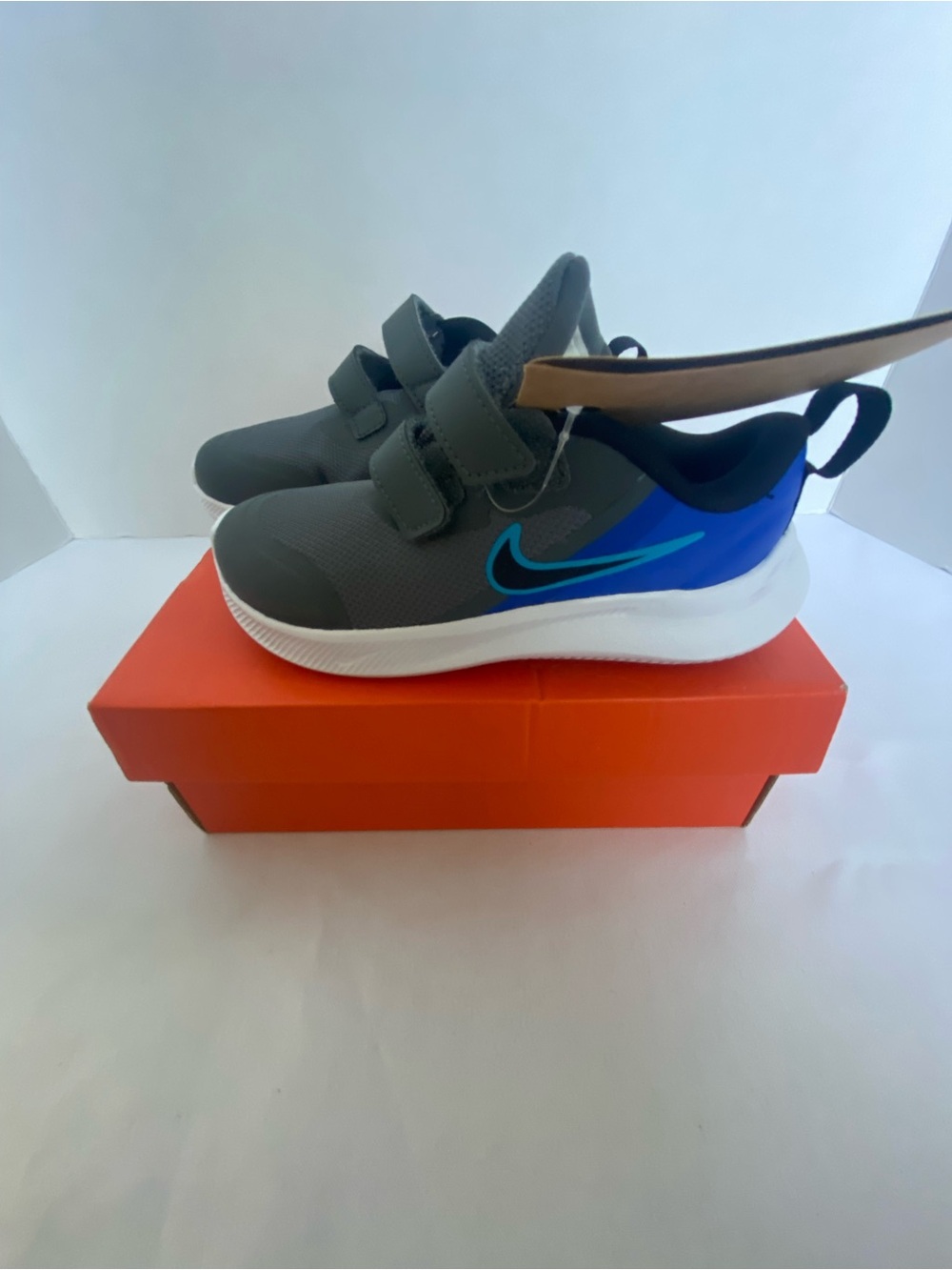 Nike Kids Star Runner Gray and Blue Velcro Sneakers Size Toddler 10c